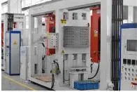 2 Sở hỗ trợ trạm làm việc 2 Máy phun trộn chân không khuôn 1